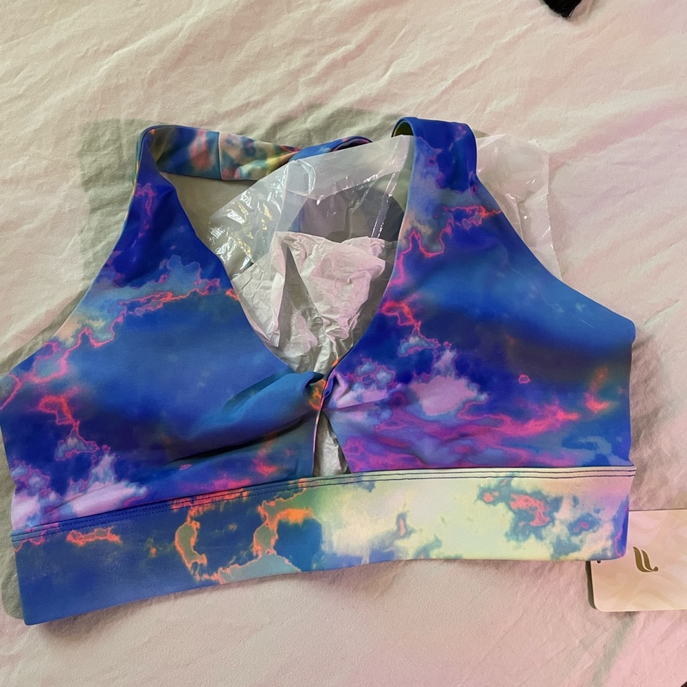 Fabletics Oasis Twist Bra